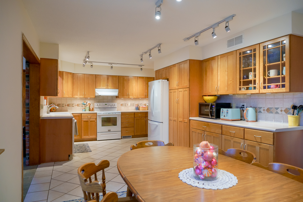 610 Laurel-5